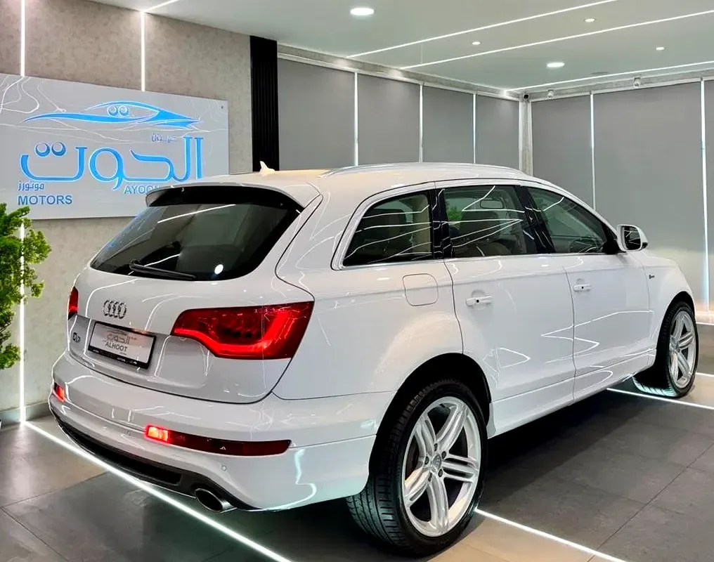 Audi Q7 3.0 TFSI tiptronic quattro (333 hp)