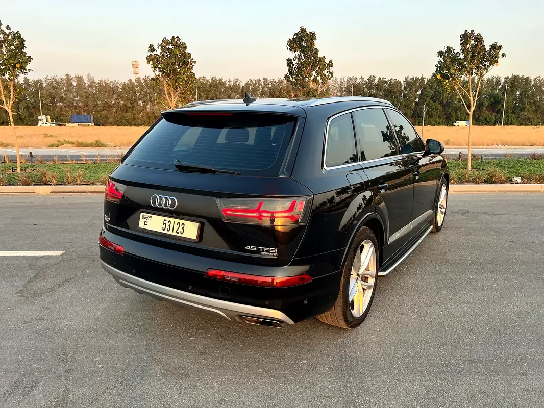 Audi Q7 3.0 TFSI Tiptronic quattro (333 hp) - 3