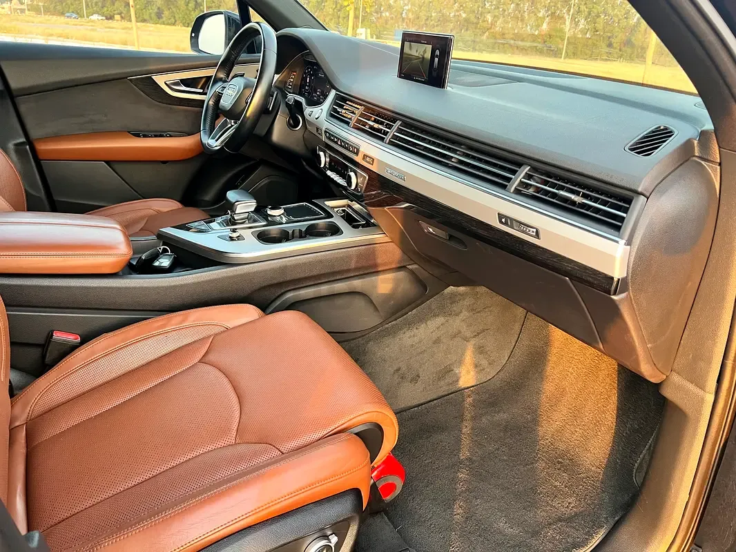 Audi Q7 3.0 TFSI Tiptronic quattro (333 hp) - 6