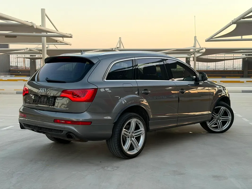 Audi Q7 3.0 TFSI Tiptronic quattro (333 حصان) - 4