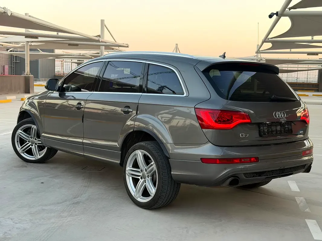 Audi Q7 3.0 TFSI Tiptronic quattro (333 حصان) - 2
