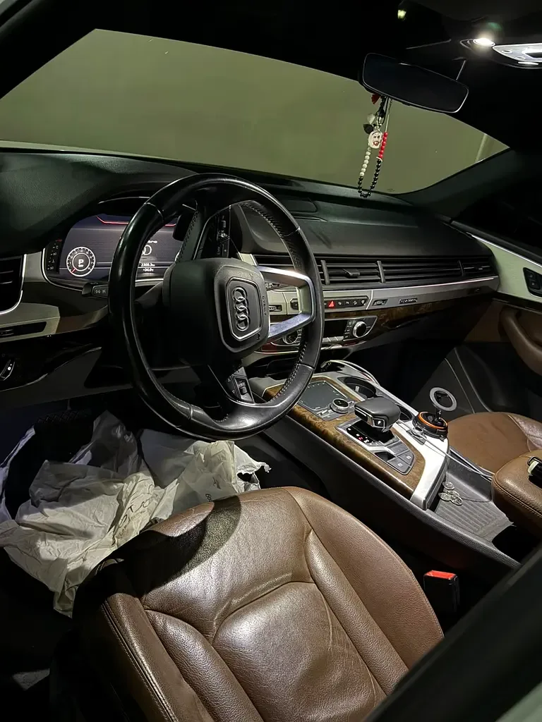 Audi Q7 3.0 TFSI Tiptronic quattro (333 hp) - 7