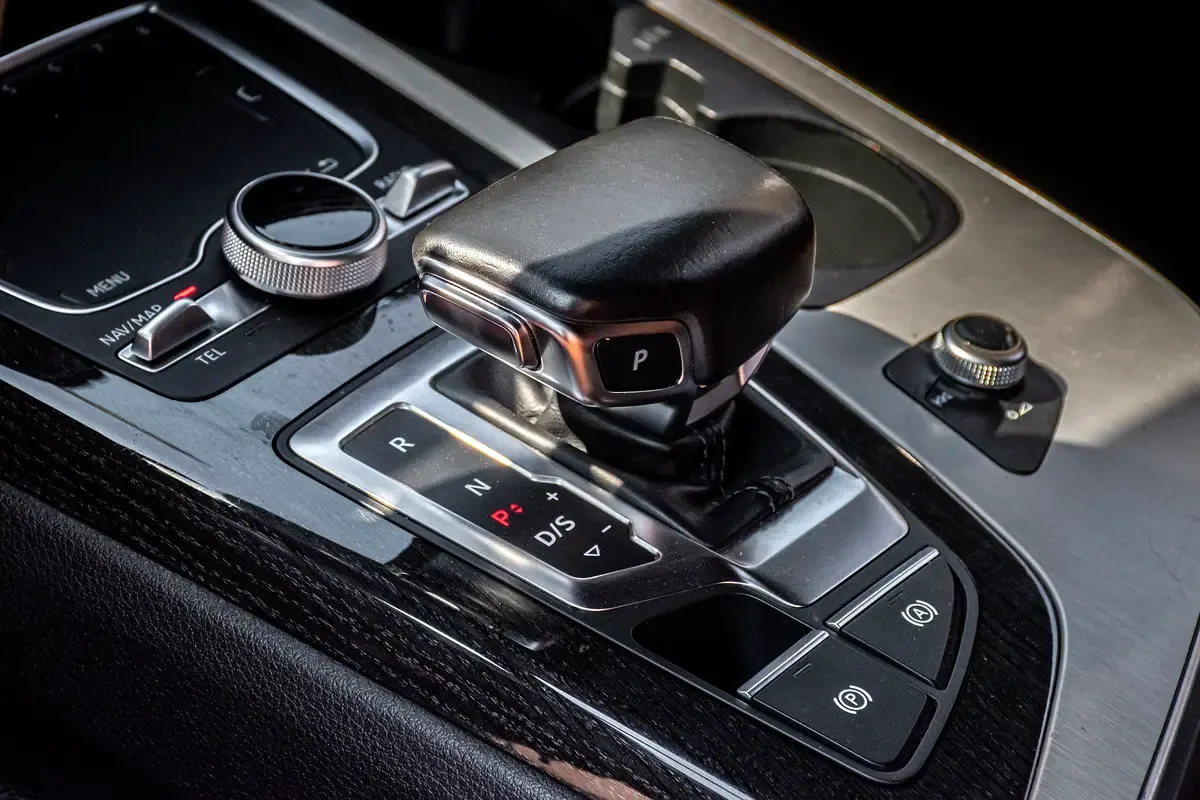 Audi Q7 3.0 TFSI Tiptronic quattro (333 حصان) - 9