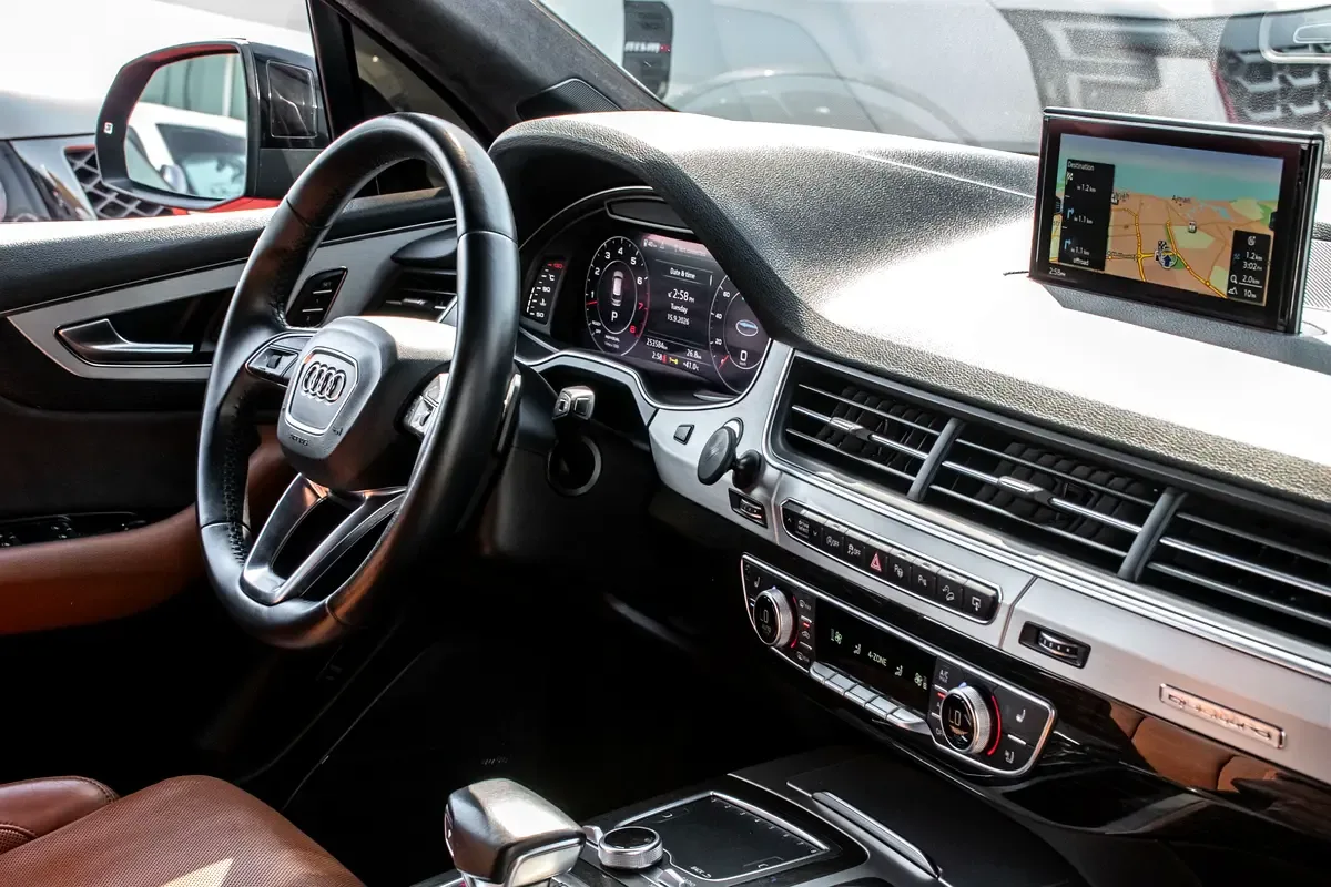 Audi Q7 3.0 TFSI Tiptronic quattro (333 حصان) - 10