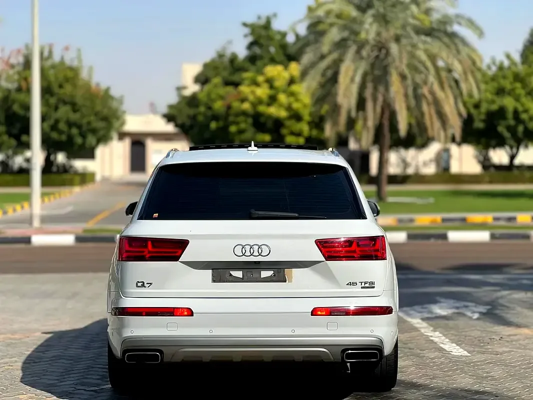 Audi Q7 3.0 TFSI Tiptronic quattro (333 hp) - 9