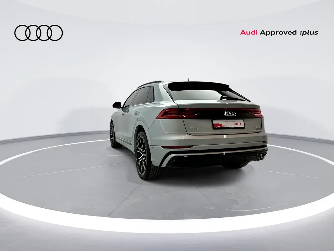 Audi Q8 55 TFSI Tiptronic quattro (340 حصان) - 2
