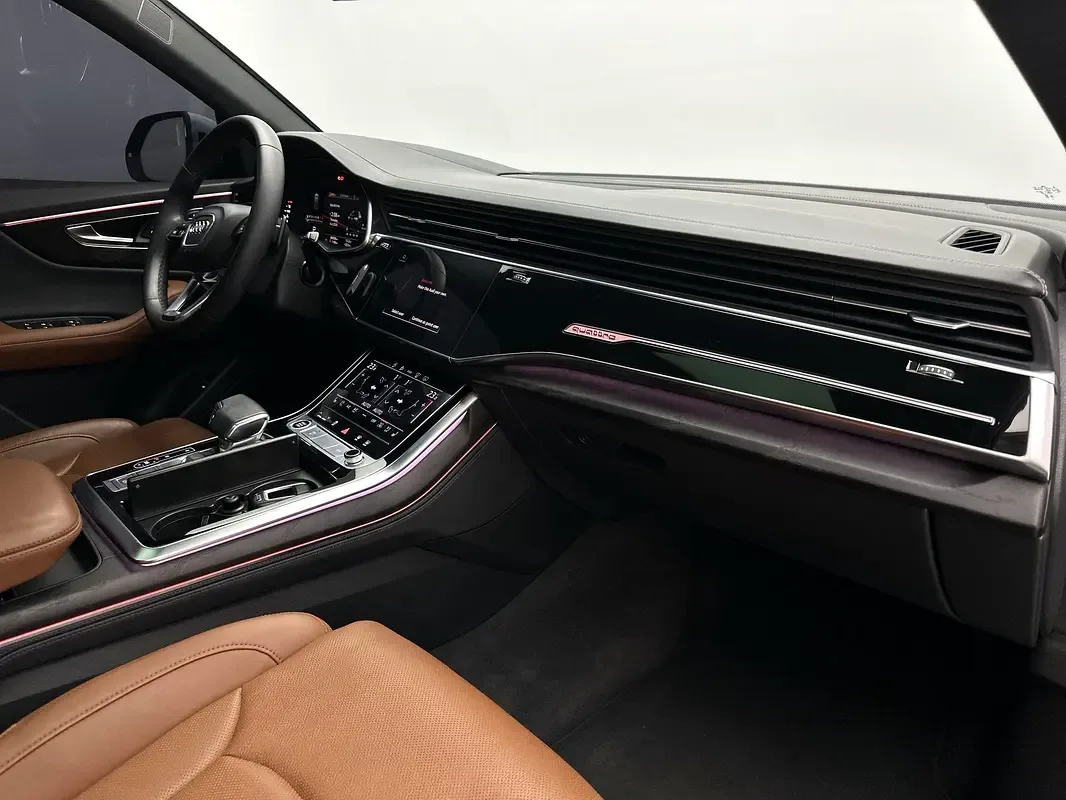 Audi Q8 55 TFSI Tiptronic quattro (340 حصان) - 10