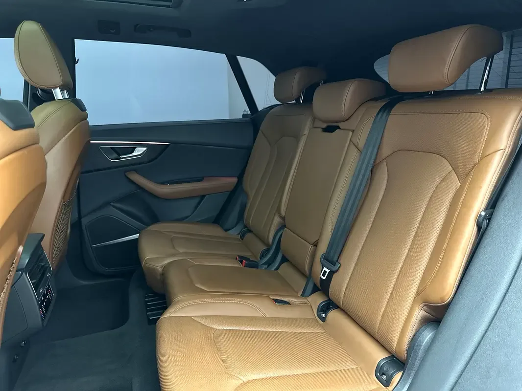 Audi Q8 55 TFSI Tiptronic quattro (340 حصان) - 14