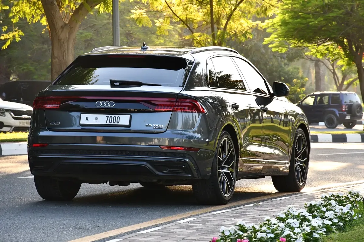 Audi Q8 55 TFSI Tiptronic quattro (340 hp) - 4