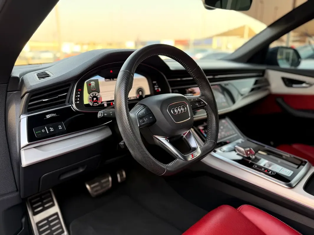Audi Q8 55 TFSI Tiptronic quattro (340 hp) - 7