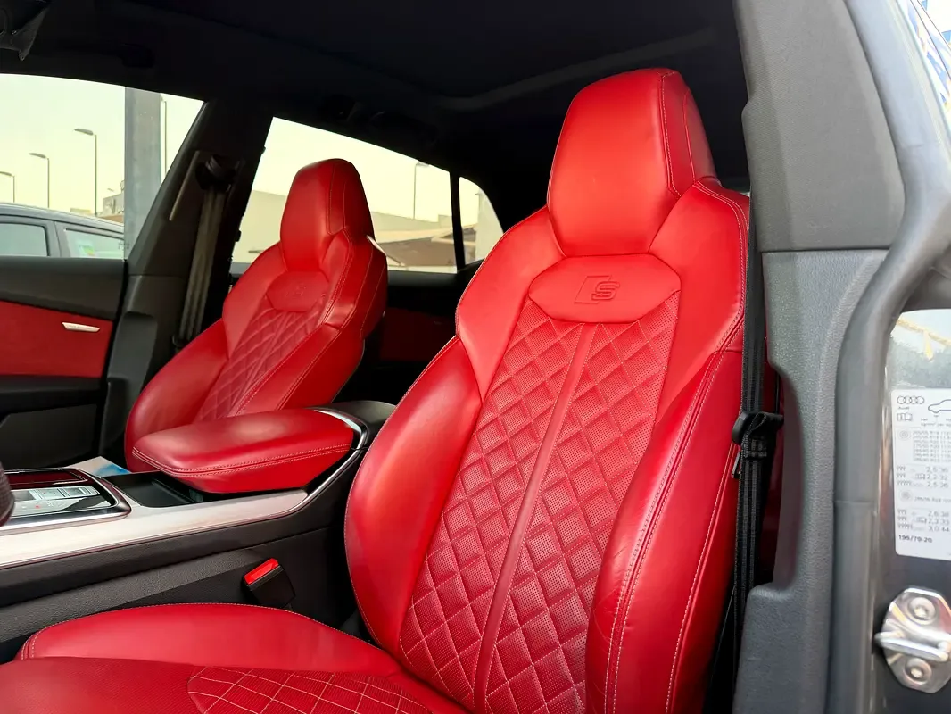 Audi Q8 55 TFSI Tiptronic quattro (340 hp) - 9