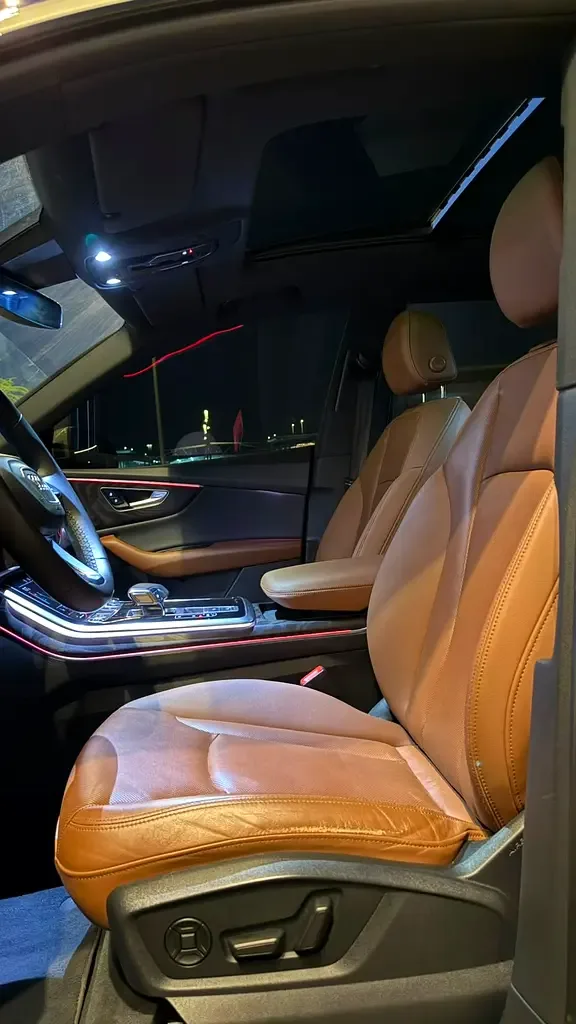 Audi Q8 55 TFSI Tiptronic quattro (340 hp) - 7