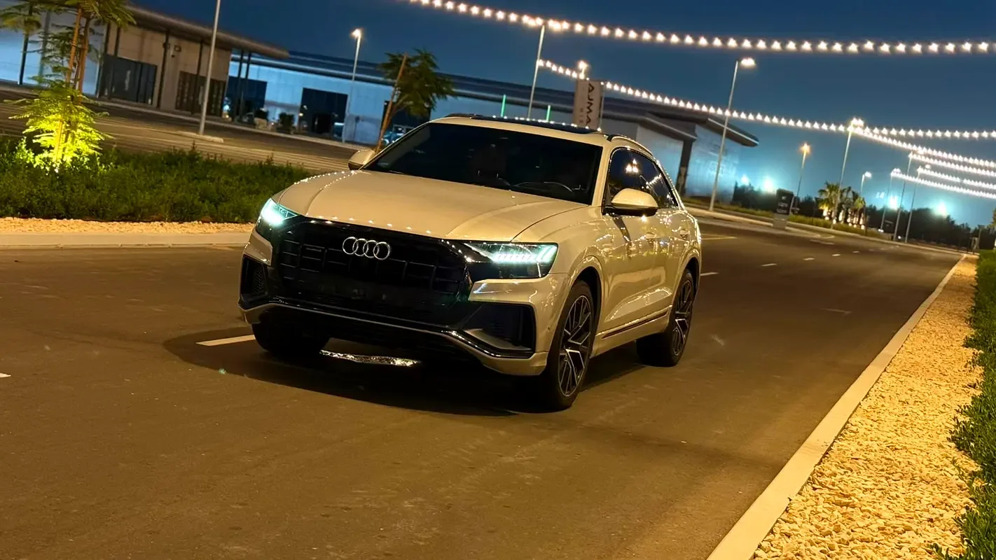 Audi Q8 55 TFSI Tiptronic quattro (340 hp) - 12