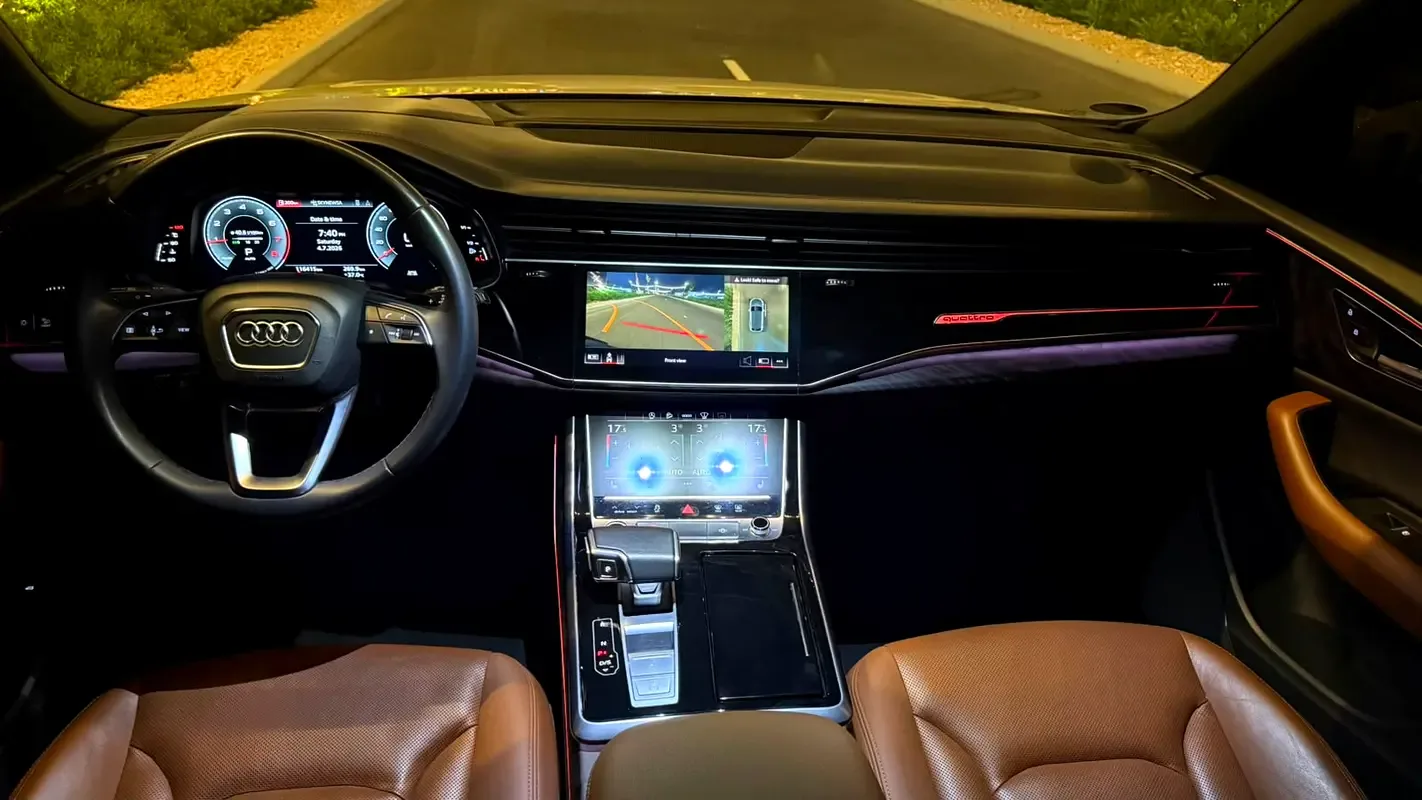 Audi Q8 55 TFSI Tiptronic quattro (340 hp) - 12