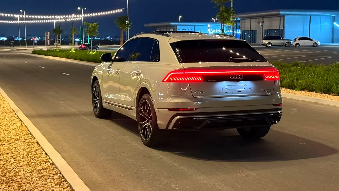 Audi Q8 55 TFSI Tiptronic quattro (340 hp) - 14