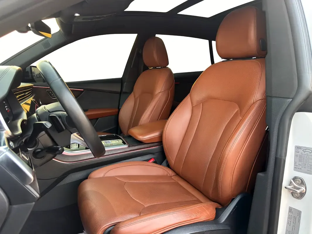 Audi Q8 55 TFSI Tiptronic quattro (340 حصان) - 8