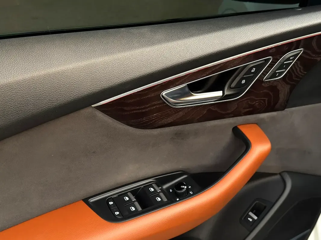 Audi Q8 55 TFSI Tiptronic quattro (340 حصان) - 13