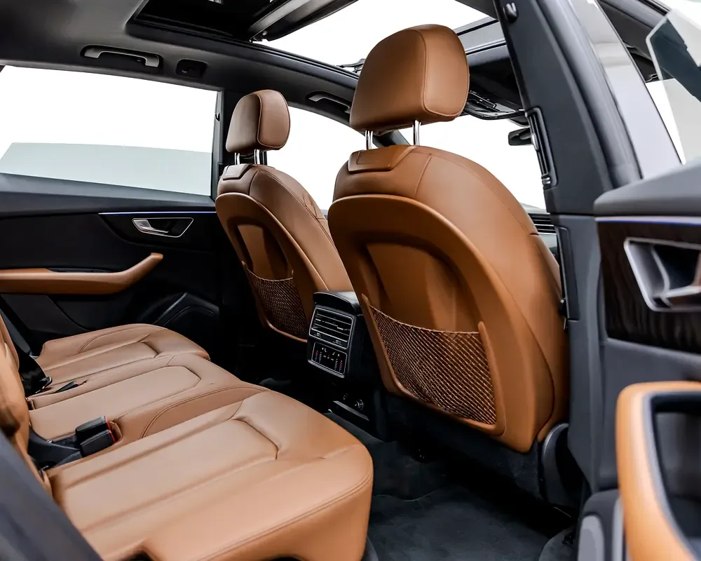 Audi Q8 55 TFSI Tiptronic quattro (340 hp) - 18