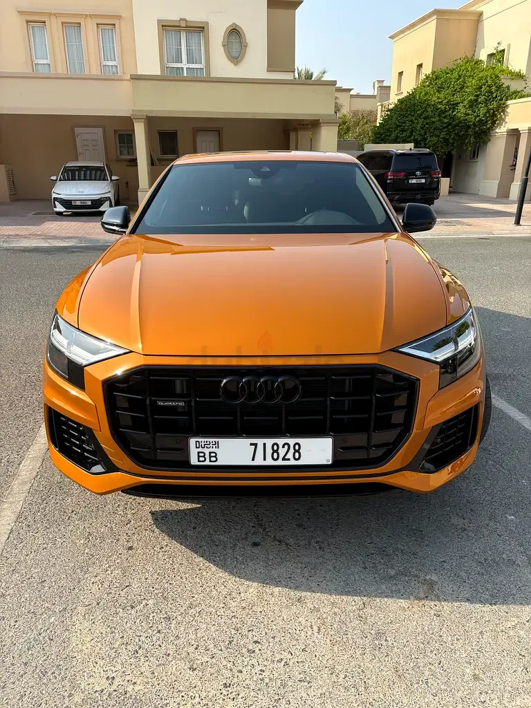 Audi Q8 55 TFSI Tiptronic quattro (340 حصان) - 2