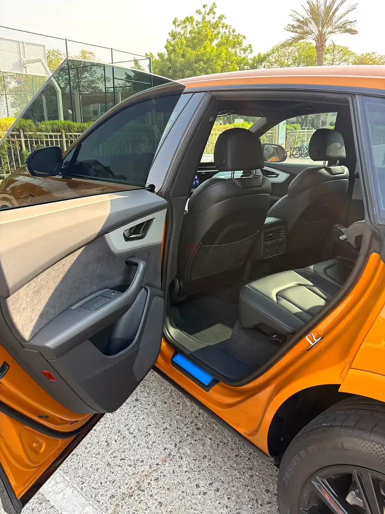 Audi Q8 55 TFSI Tiptronic quattro (340 حصان) - 6