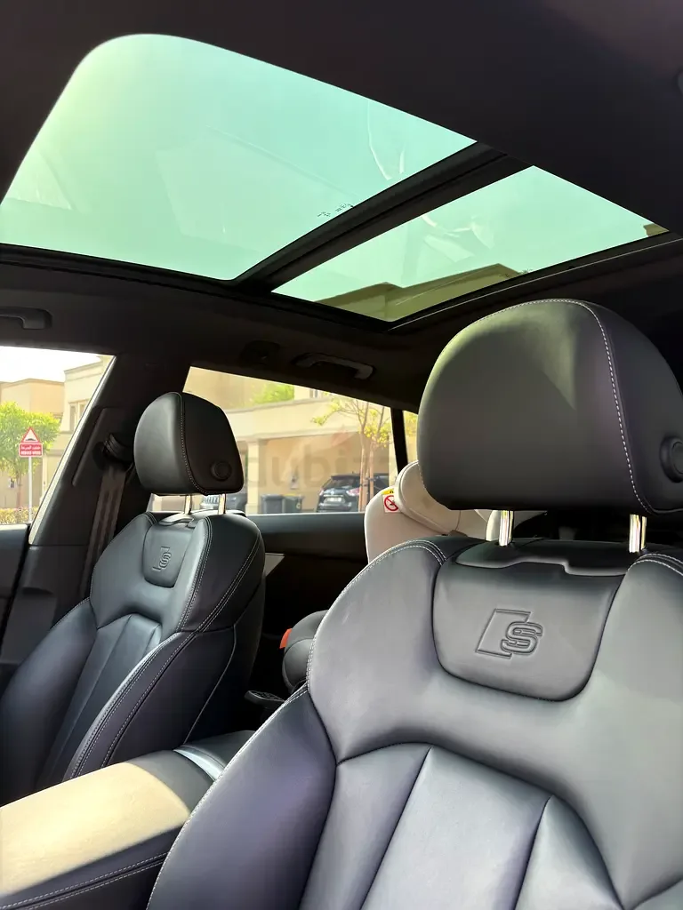 Audi Q8 55 TFSI Tiptronic quattro (340 حصان) - 10