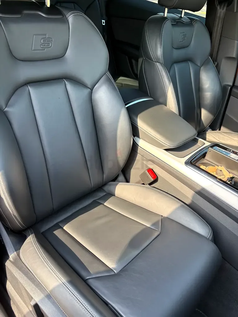 Audi Q8 55 TFSI Tiptronic quattro (340 حصان) - 11