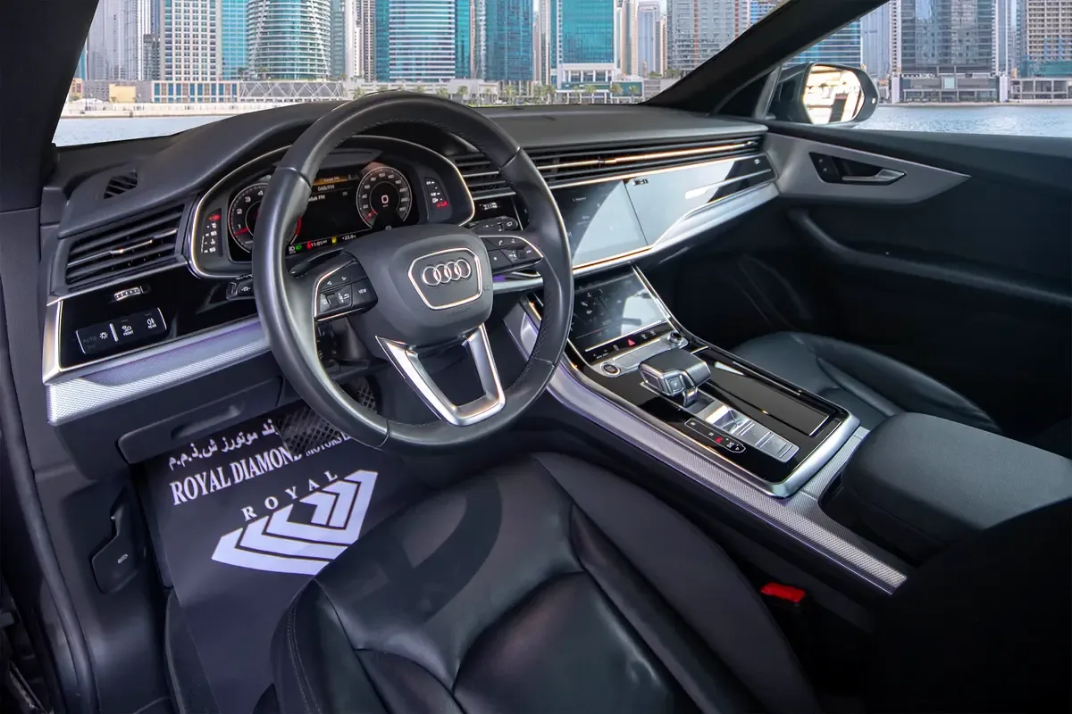 Audi Q8 55 TFSI Tiptronic quattro (340 hp) - 8