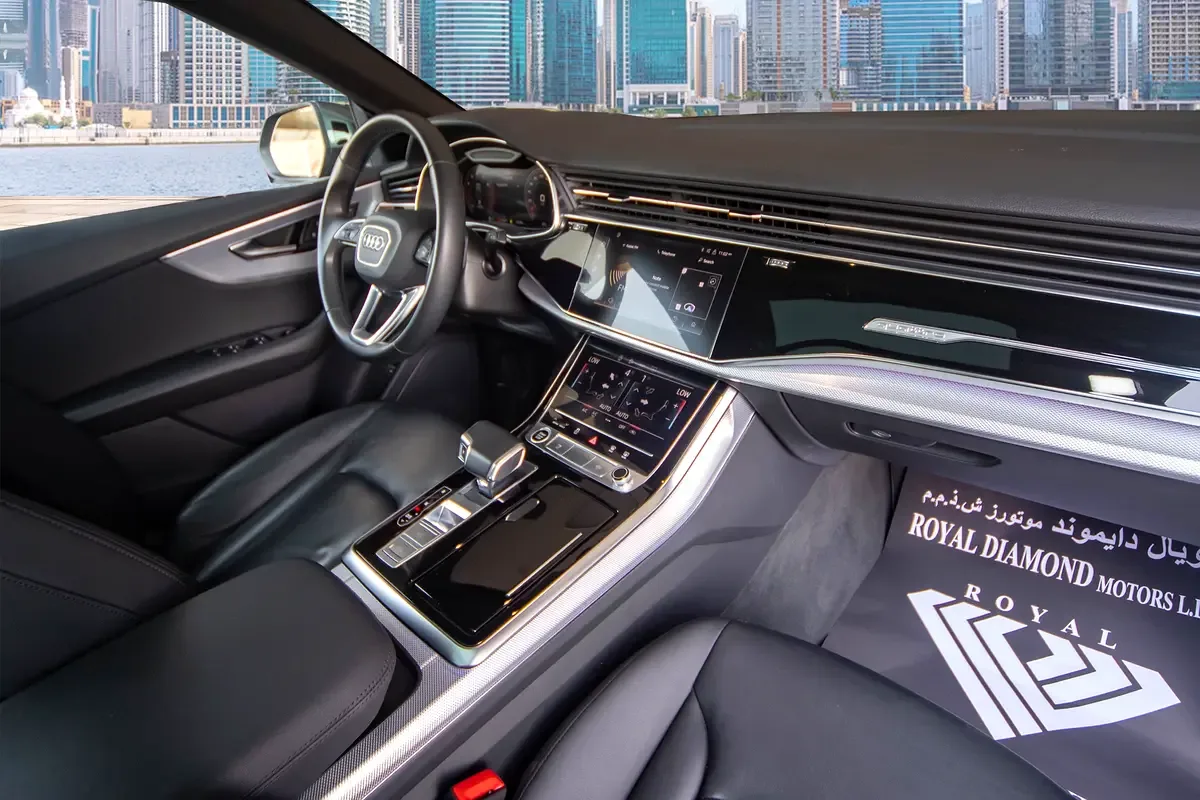 Audi Q8 55 TFSI Tiptronic quattro (340 hp) - 13