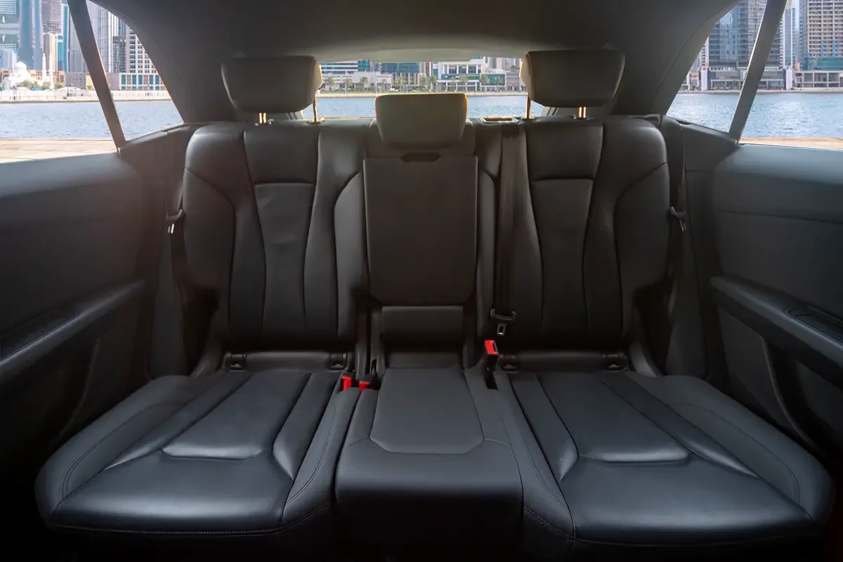 Audi Q8 55 TFSI Tiptronic quattro (340 hp) - 16