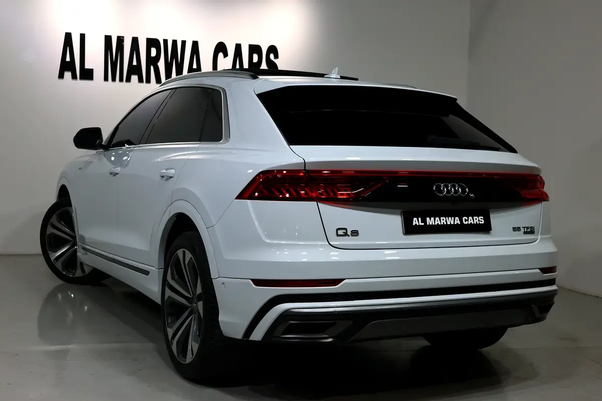 Audi Q8 55 TFSI Tiptronic quattro (340 حصان) - 6