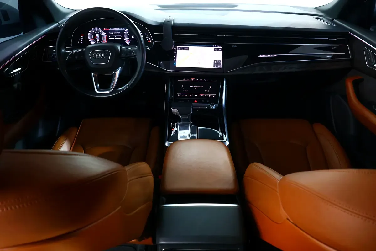 Audi Q8 55 TFSI Tiptronic quattro (340 حصان) - 14
