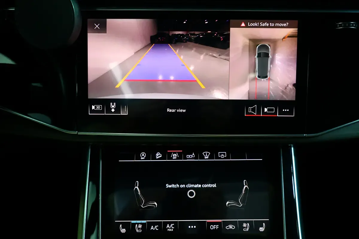 Audi Q8 55 TFSI Tiptronic quattro (340 حصان) - 19