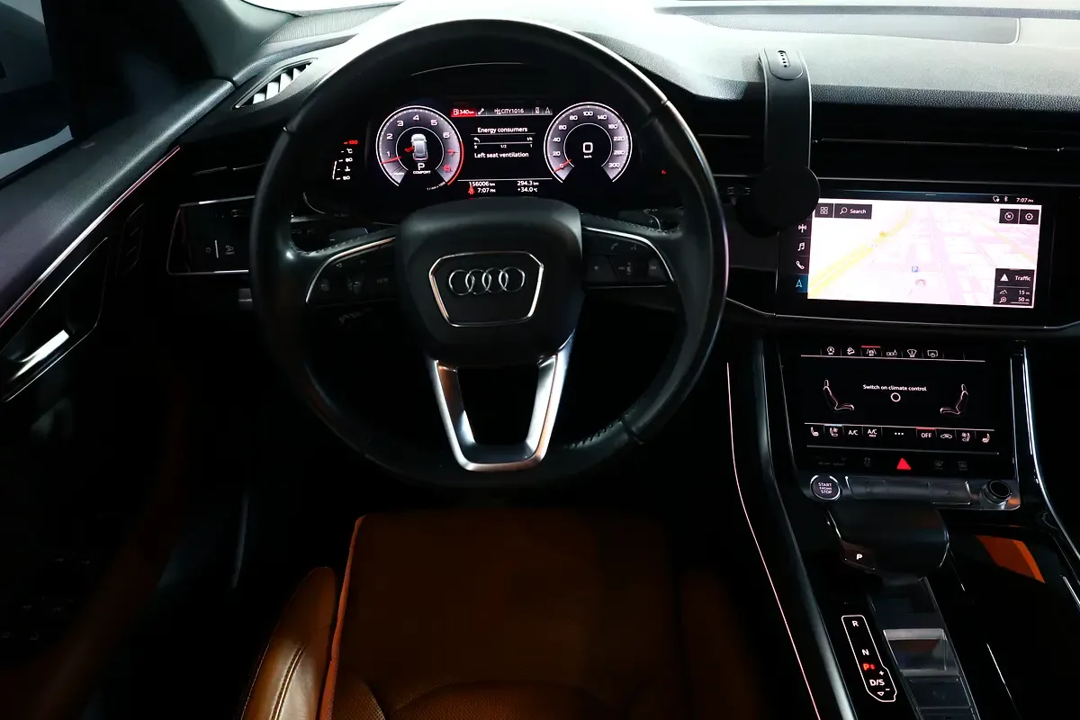 Audi Q8 55 TFSI Tiptronic quattro (340 حصان) - 18