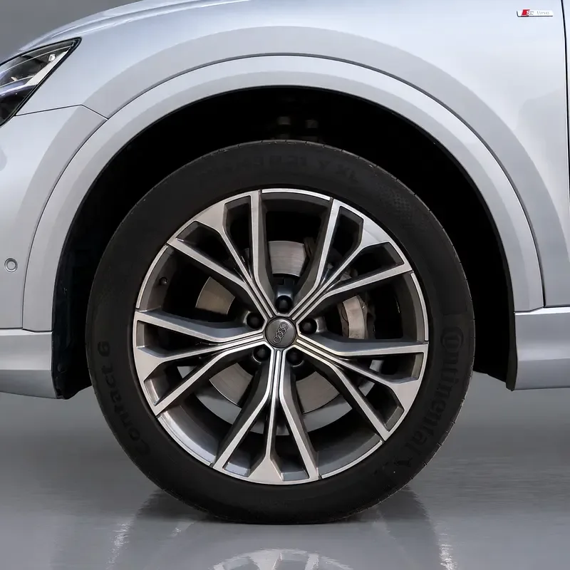 Audi Q8 55 TFSI Tiptronic quattro (340 حصان) - 6