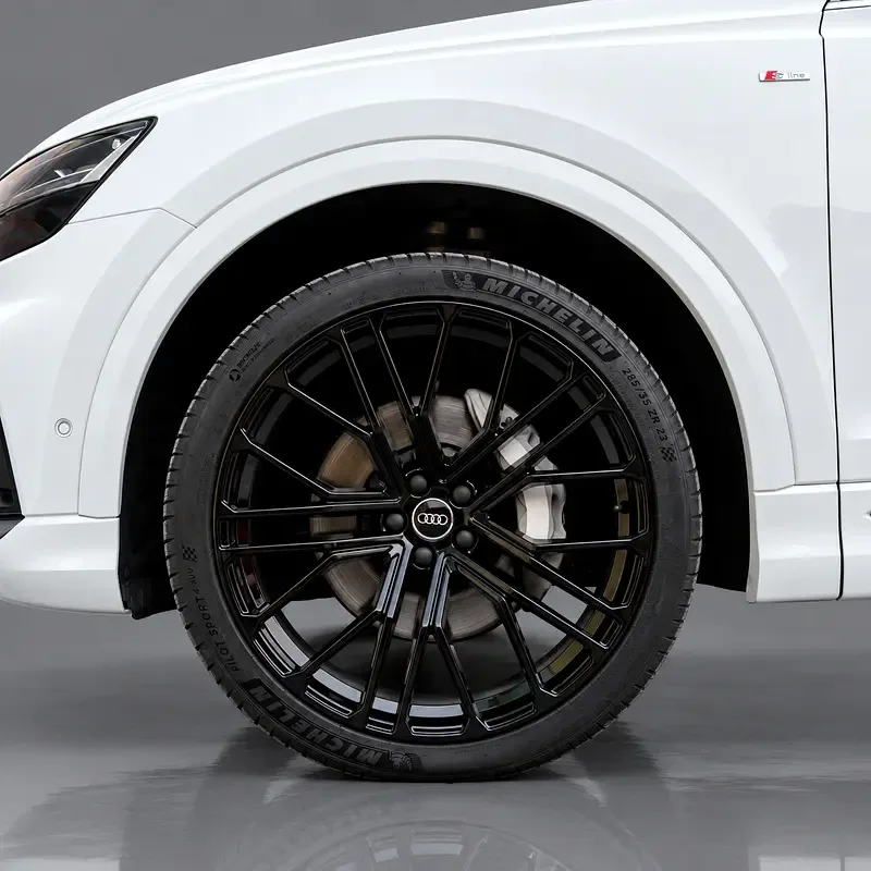 Audi Q8 55 TFSI Tiptronic quattro (340 حصان) - 6