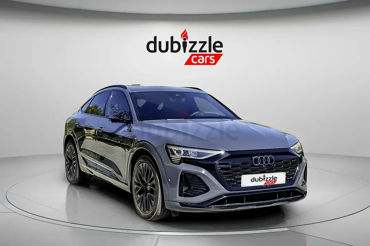 Audi Q8 e-tron AT 4WD (408 hp)