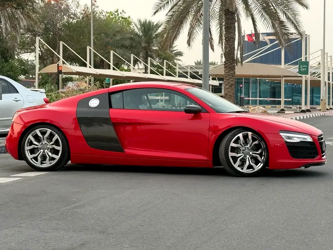 Audi R8 4.2 FSI S tronic quattro (430 hp) - 2