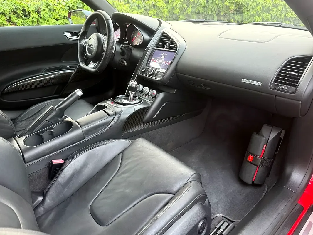 Audi R8 4.2 FSI S tronic quattro (430 hp) - 17