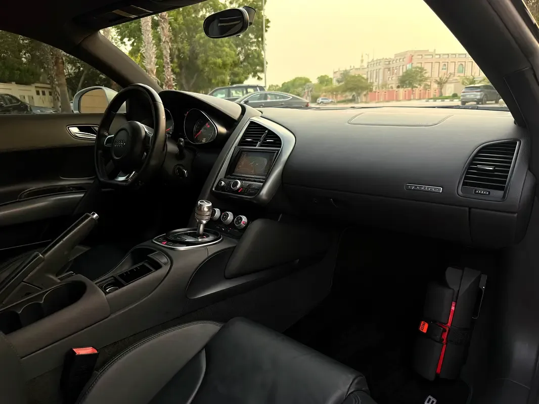 Audi R8 5.2 FSI quattro R tronic (525 hp) - 6