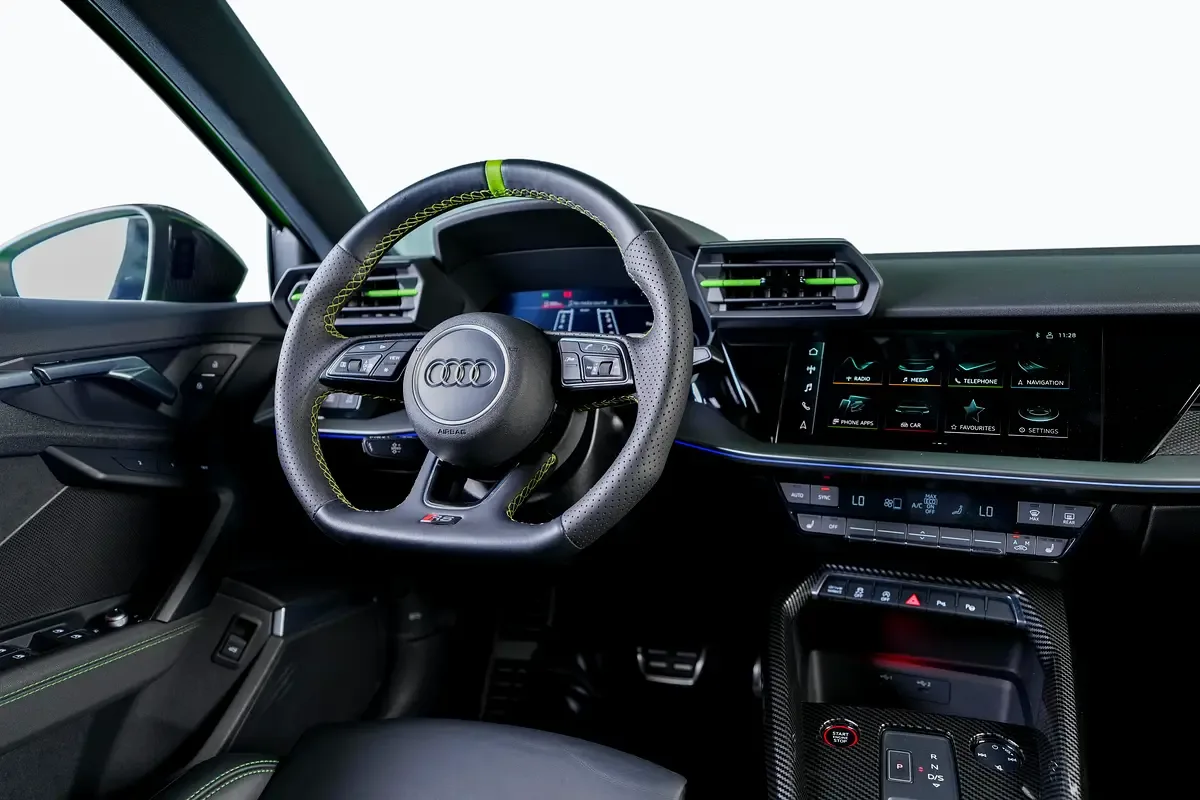 Audi RS 3 2.5 AMT 4WD (400 hp) - 14