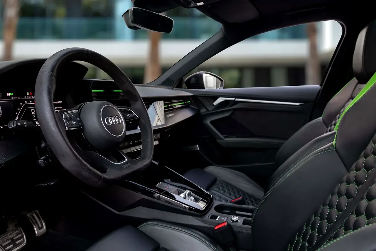 Audi RS 3 2.5 AMT 4WD (400 hp) - 9