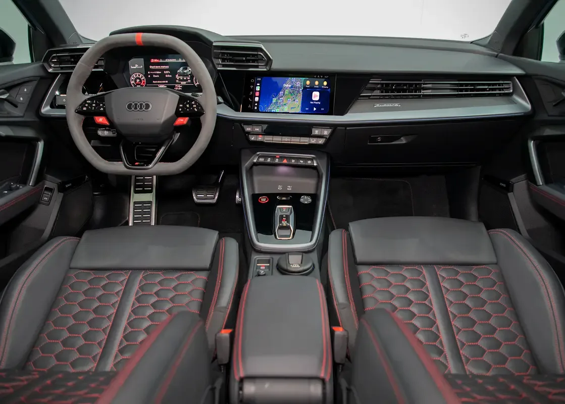 Audi RS 3 2.5 TFSI S tronic Quattro (400 حصان) - 10