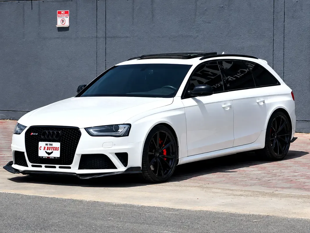 Audi RS 4 4.2 FSI S tronic quattro (450 hp)