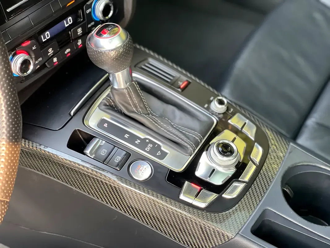 Audi RS 5 4.2 FSI S tronic quattro (450 حصان) - 11