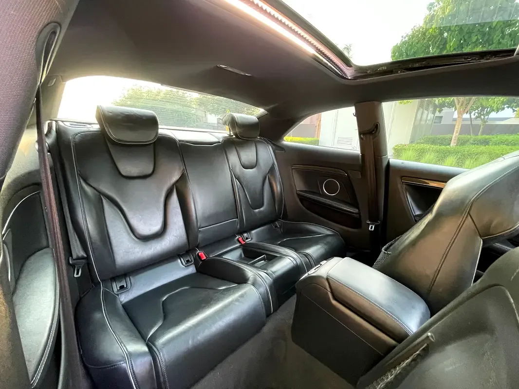 Audi RS 5 4.2 FSI S tronic quattro (450 حصان) - 14
