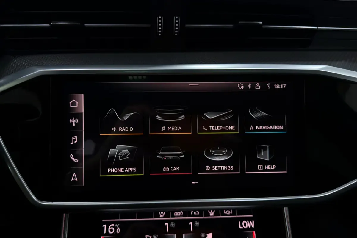 Audi RS 6 V8 4.0 Tiptronic AT (612 حصان) - 16
