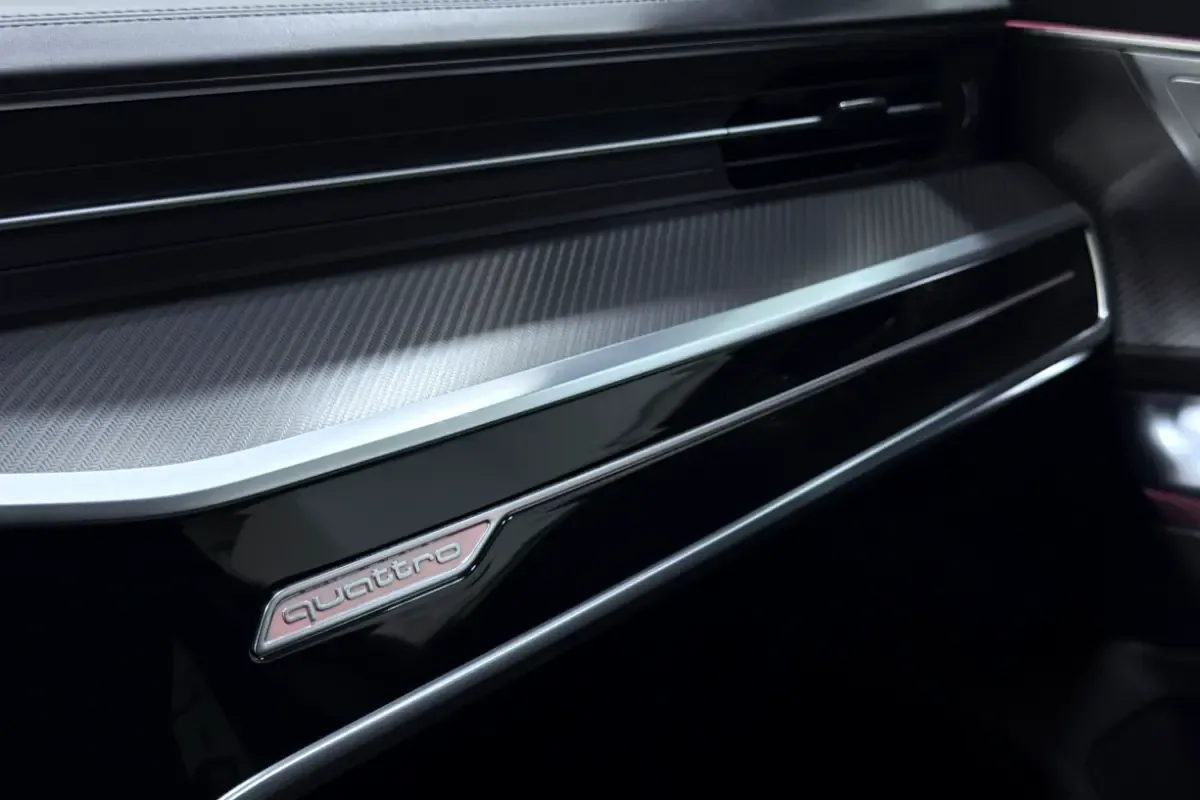 Audi RS 6 V8 4.0 Tiptronic AT (612 حصان) - 20