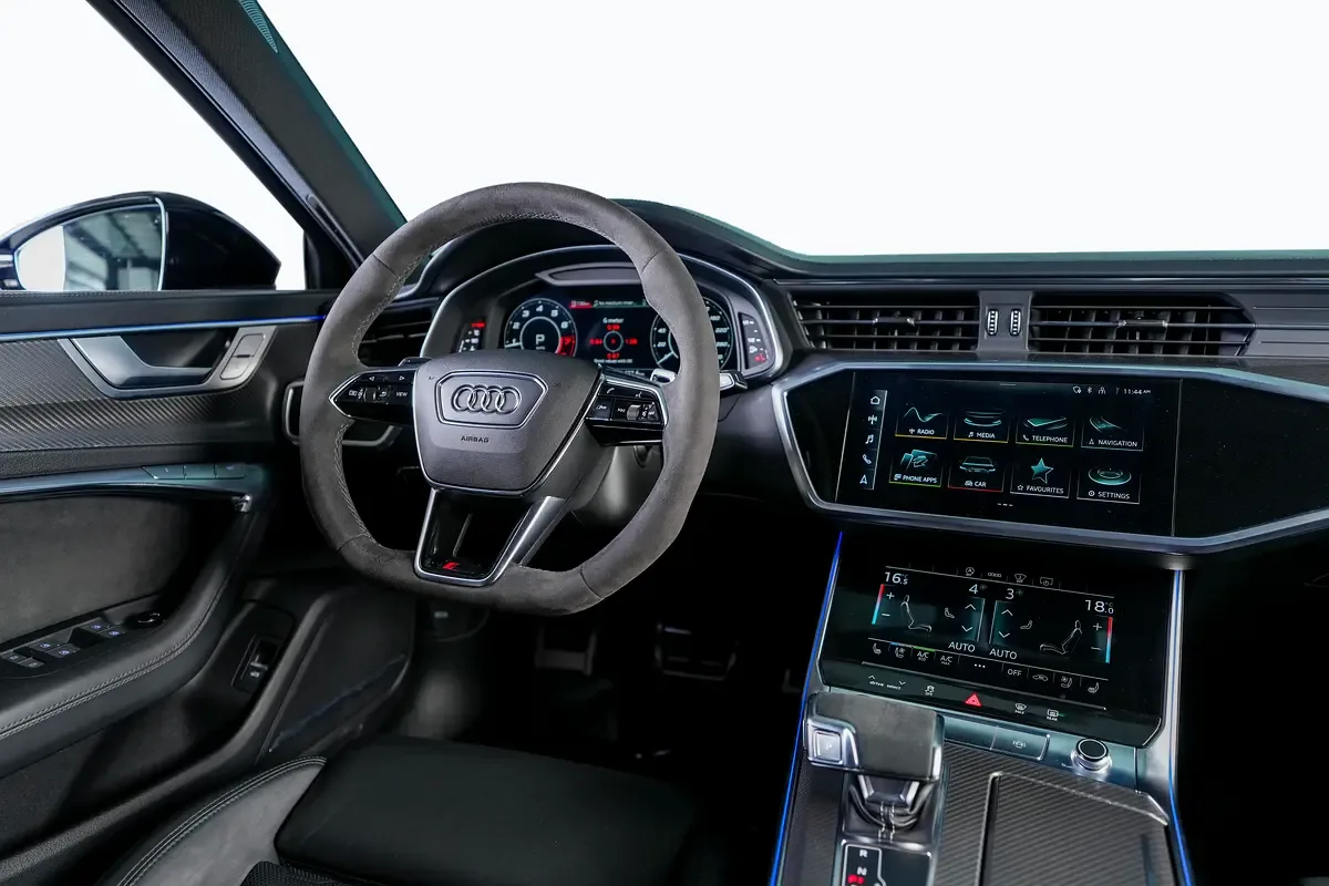 Audi RS 6 V8 4.0 Tiptronic AT (612 حصان) - 12