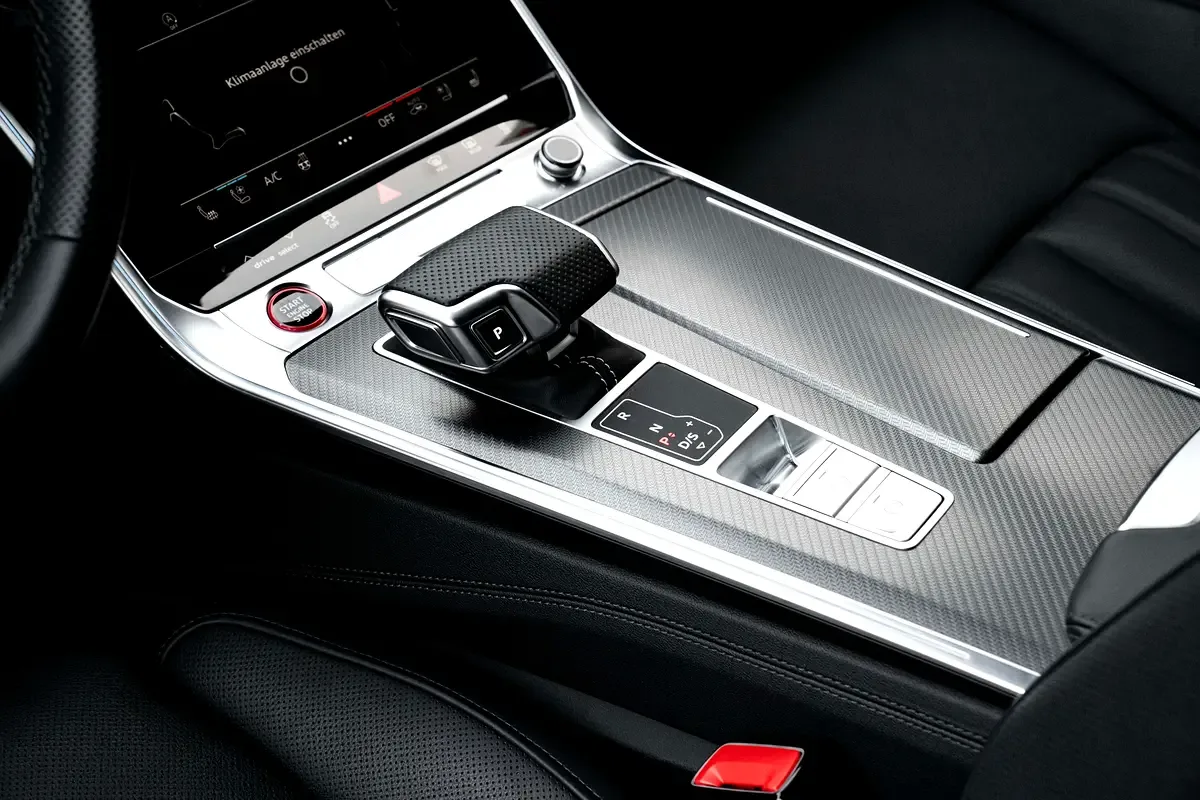 Audi RS 6 V8 4.0 Tiptronic AT (612 hp) - 10