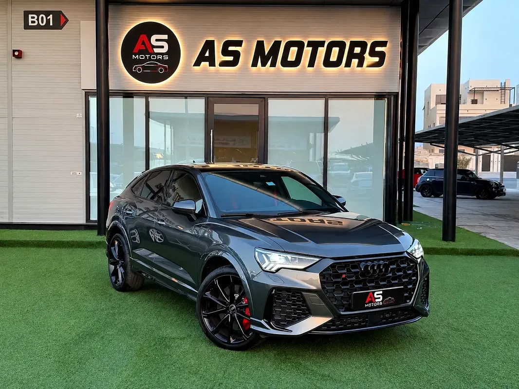 Audi RS Q3 2.5 l, 400 hp, gasoline, robot, Four-wheel drive (4WD)